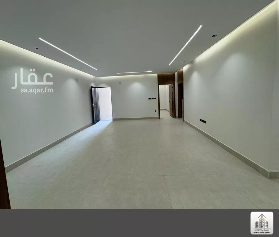 5 bedroom floor in Tuwaiq 1