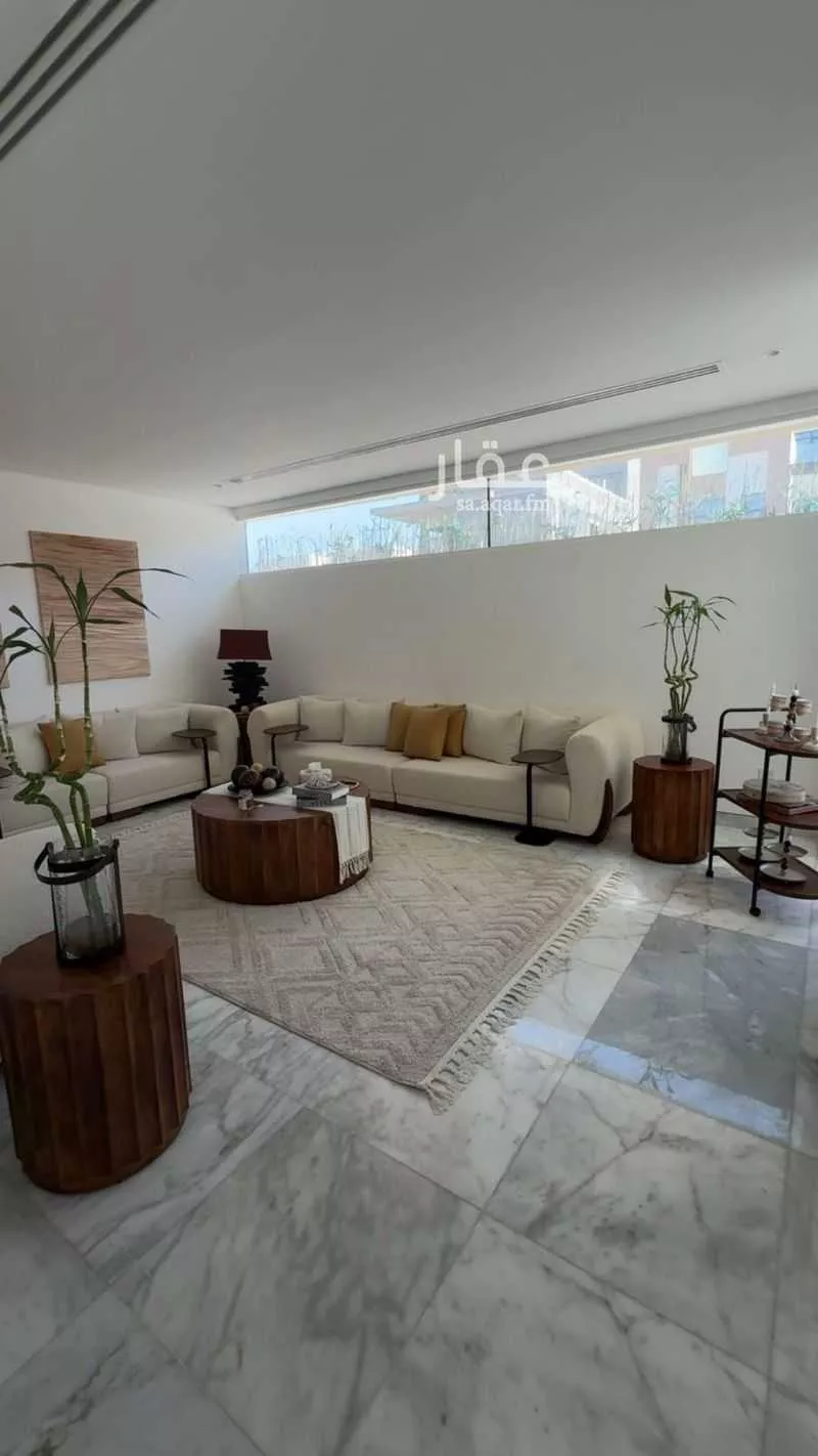 فيلا 5 غرف في الصدفة 3