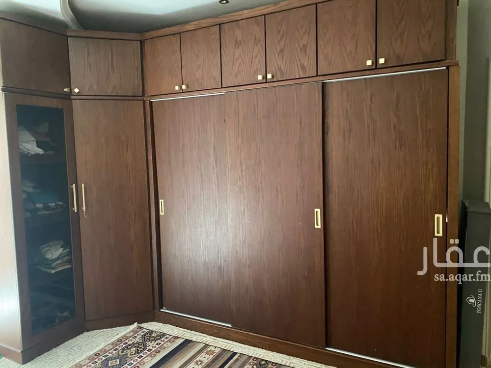 فيلا 5 غرف في عرقة 4