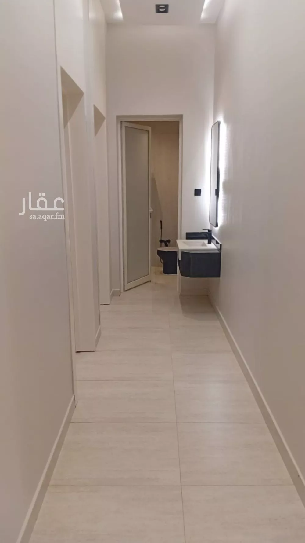 فيلا 8 غرف في الجنادرية 1