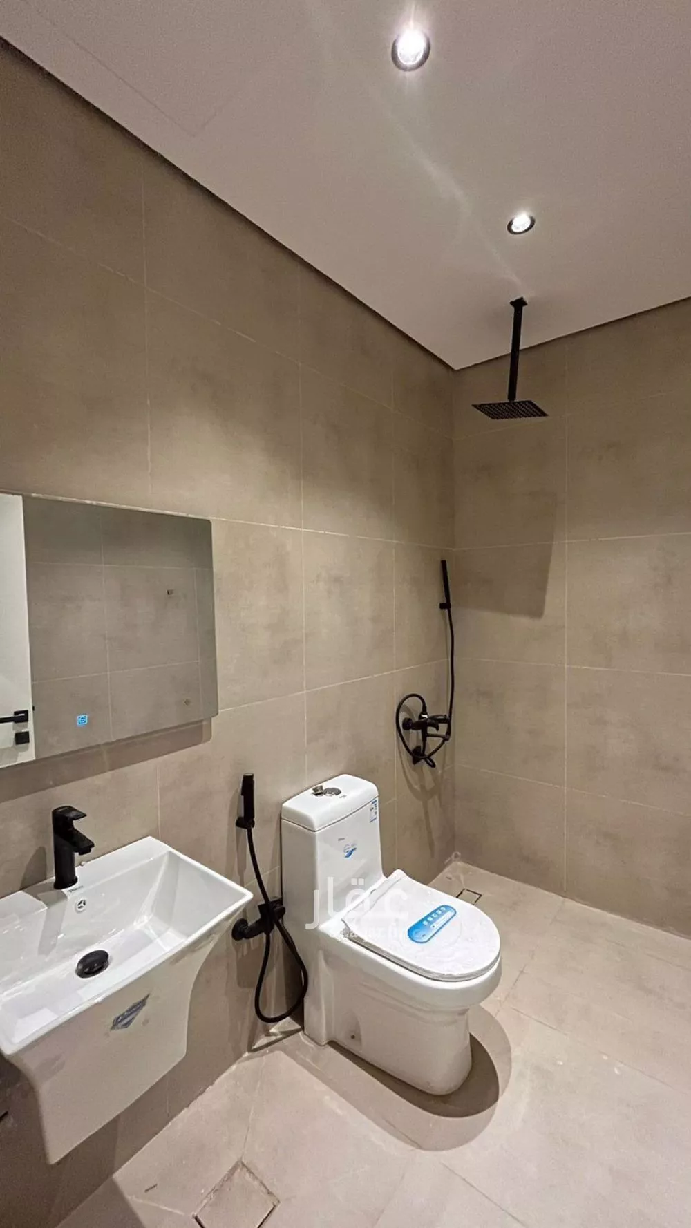 9 bedroom villa in Al Hazm, Riyadh 12