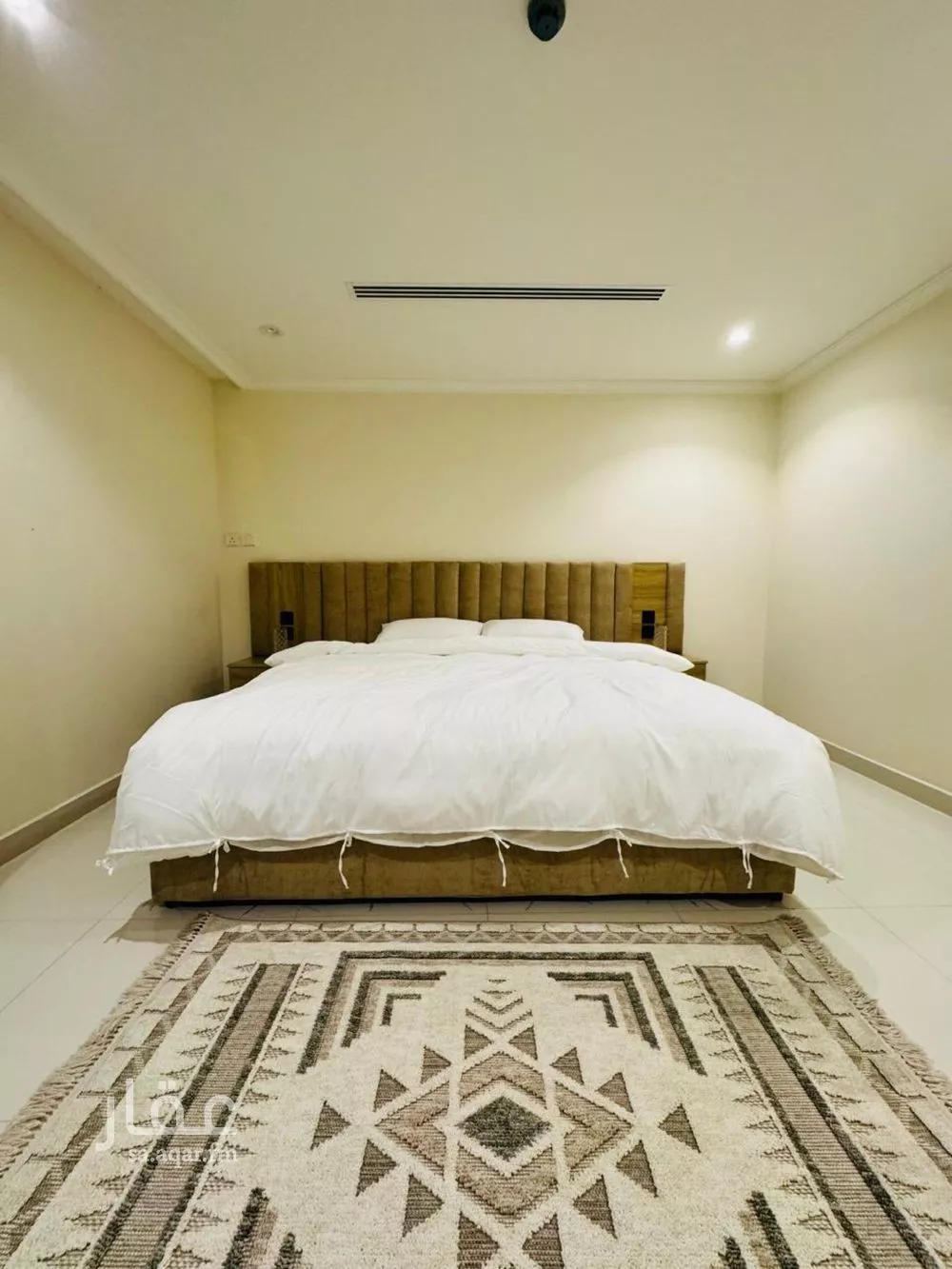 شقة 2 غرف في الزهور 4