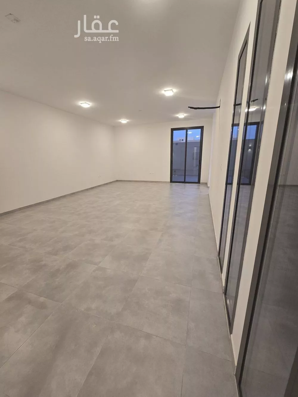 فيلا 4 غرف في النرجس 3