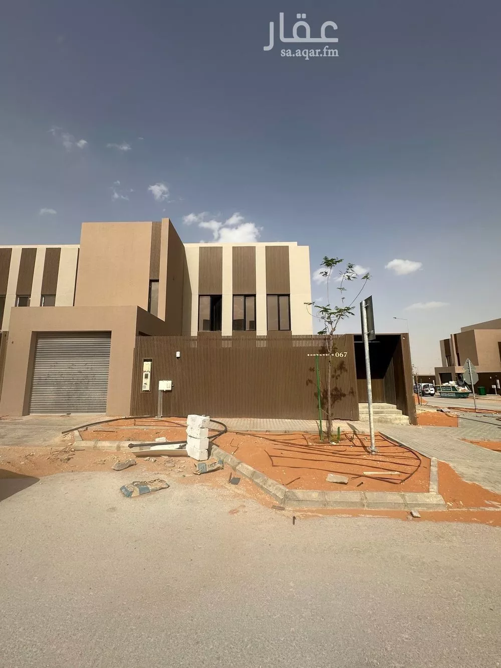 فيلا 5 غرف في العارض 1