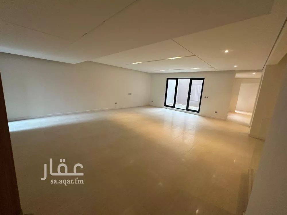 فيلا 5 غرف في العارض 2