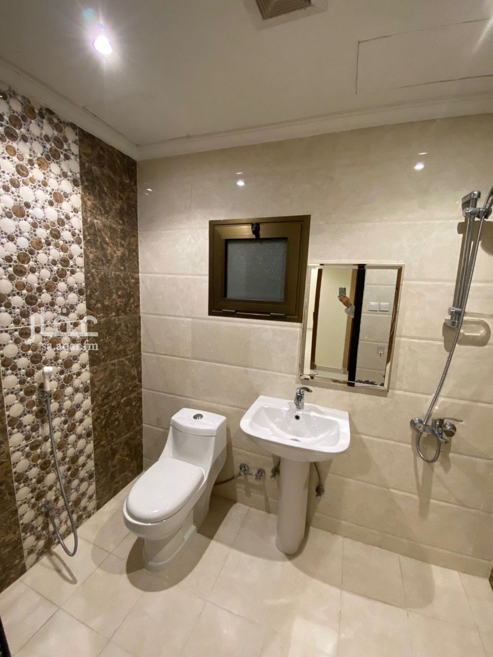 2 bedroom apartment in Al Salam, Eastern Province 8