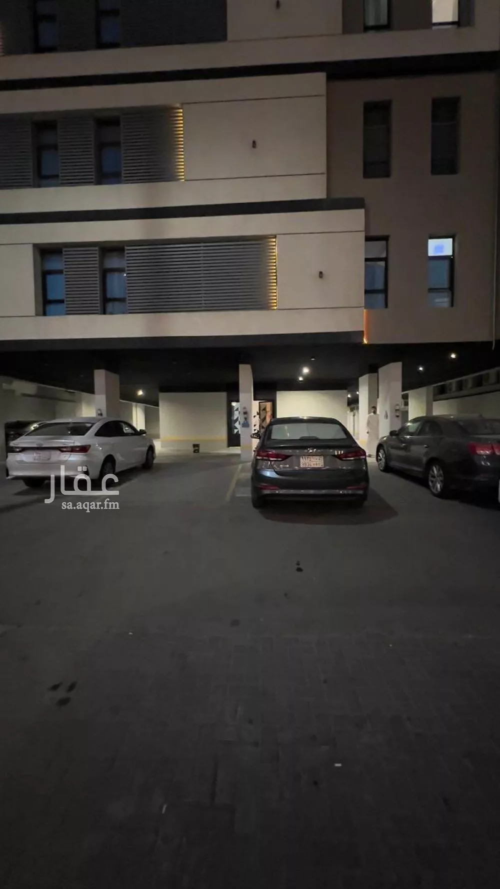 شقة 4 غرف في الواحة 2