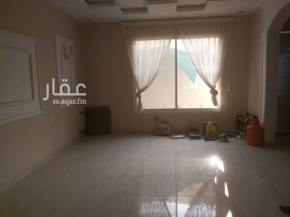 فيلا 9 غرف في طويق 5