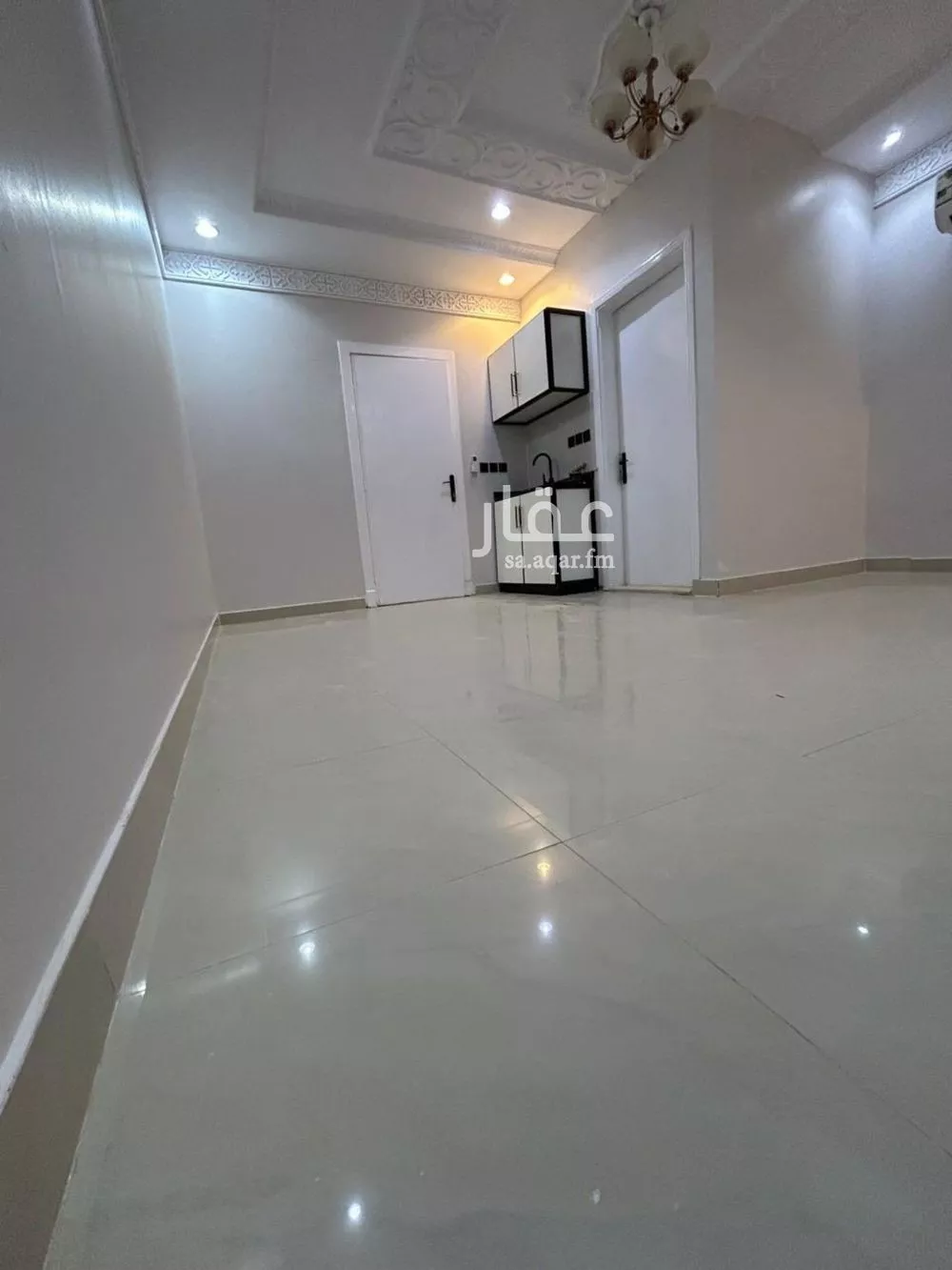 شقة 1 غرف في المونسية 4