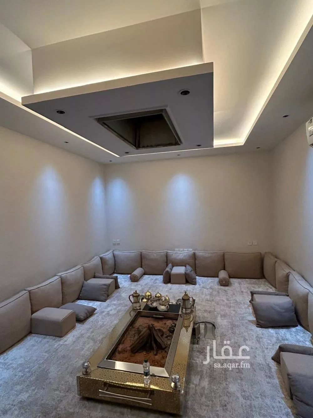 5 bedroom villa in Al Narjis 5