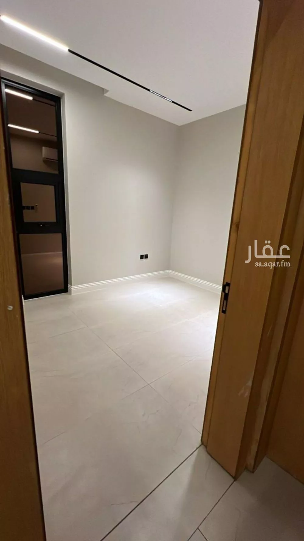 فيلا 5 غرف في العارض 3