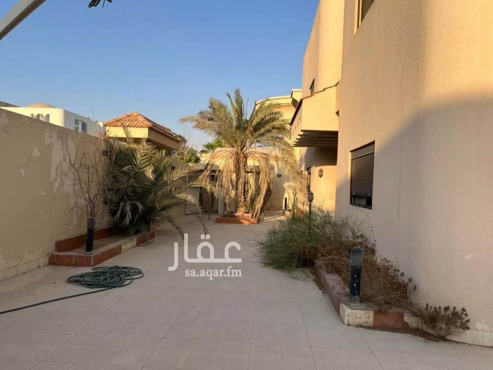 5 bedroom villa in Al Rawdah, Riyadh 17