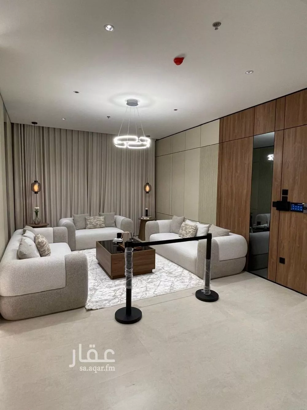 5 bedroom apartment in Al Bandariyah 4