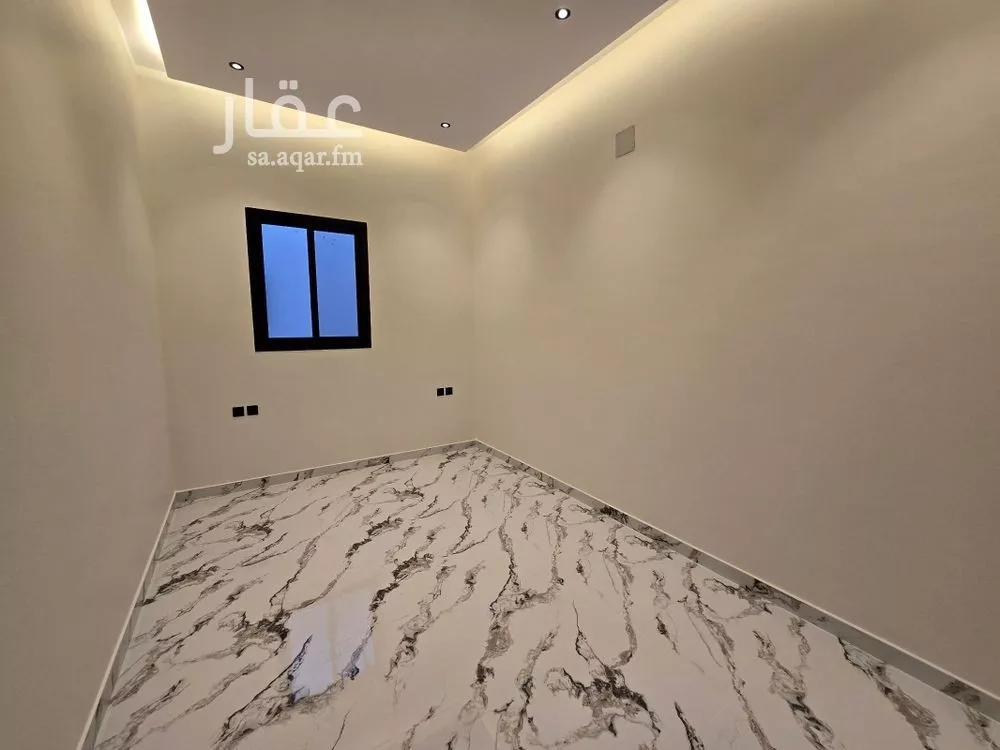 5 bedroom floor in Badr 5