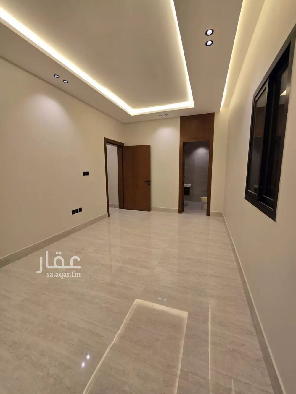 3 bedroom floor in Dhahrat Al Badiah 3