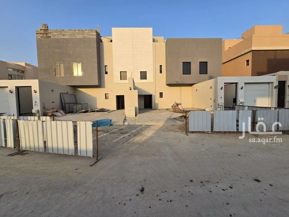 3 bedroom floor in Al Uraija Al Gharbiyah 2