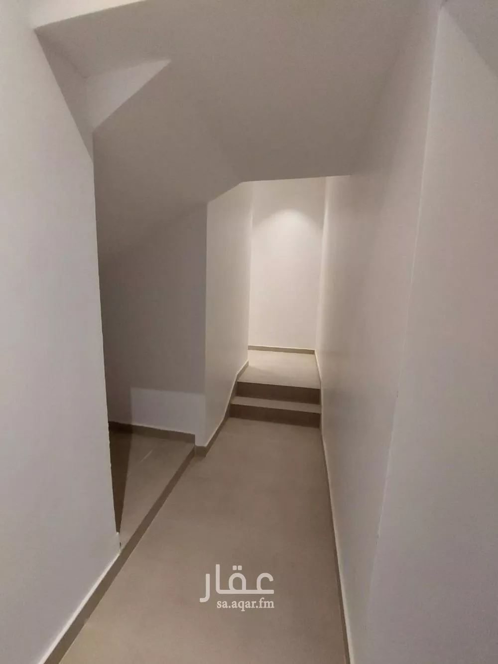 4 bedroom floor in Al Hazm 2