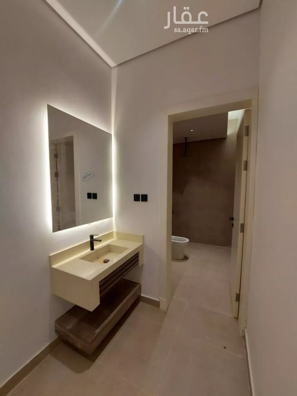 4 bedroom floor in Al Hazm 5