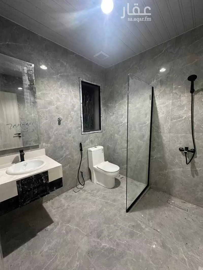 5 bedroom building in Al Hamra, Eastern Province 2