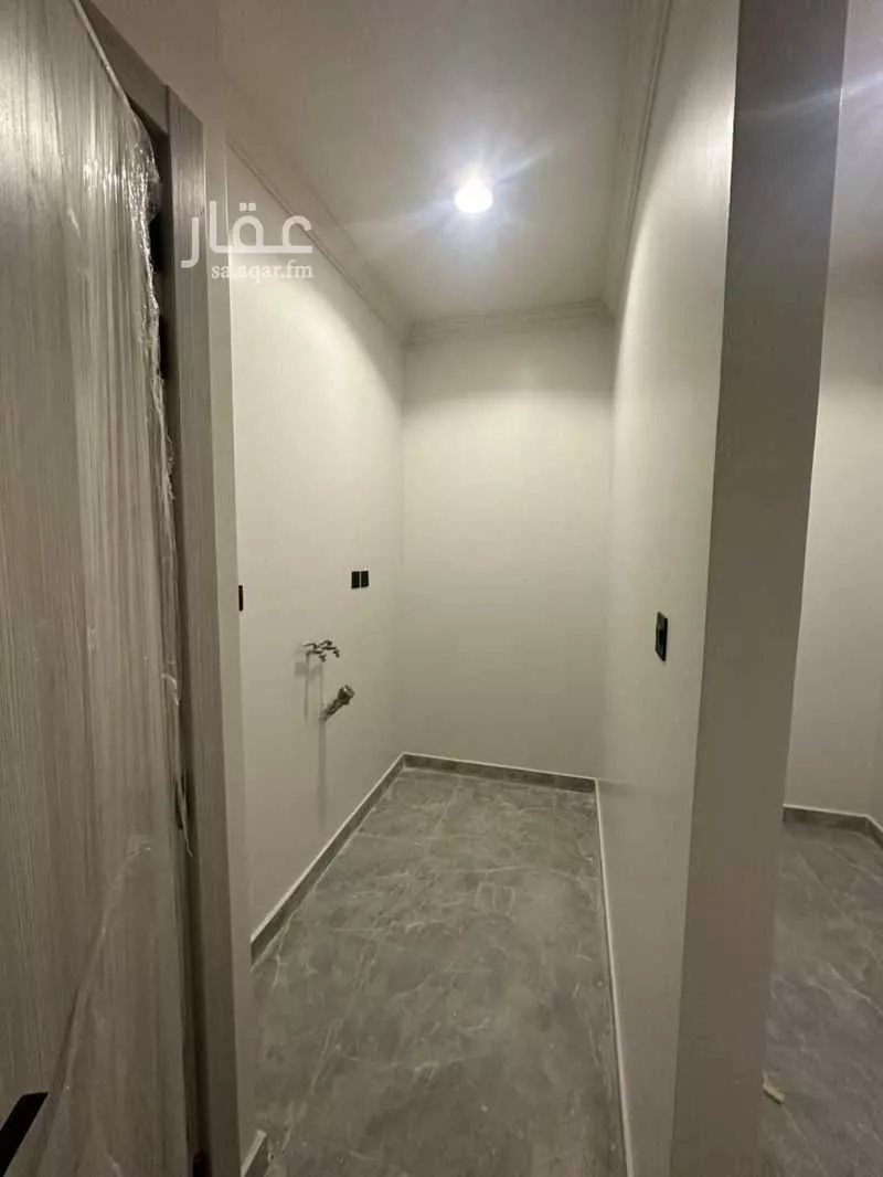 5 bedroom building in Al Hamra, Eastern Province 15