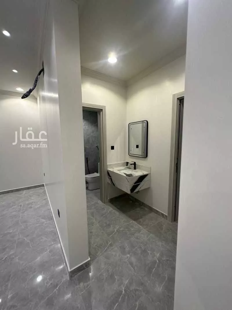 5 bedroom building in Al Hamra, Eastern Province 16