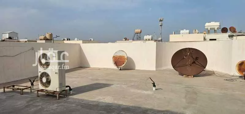 فيلا 9 غرف في احد 5