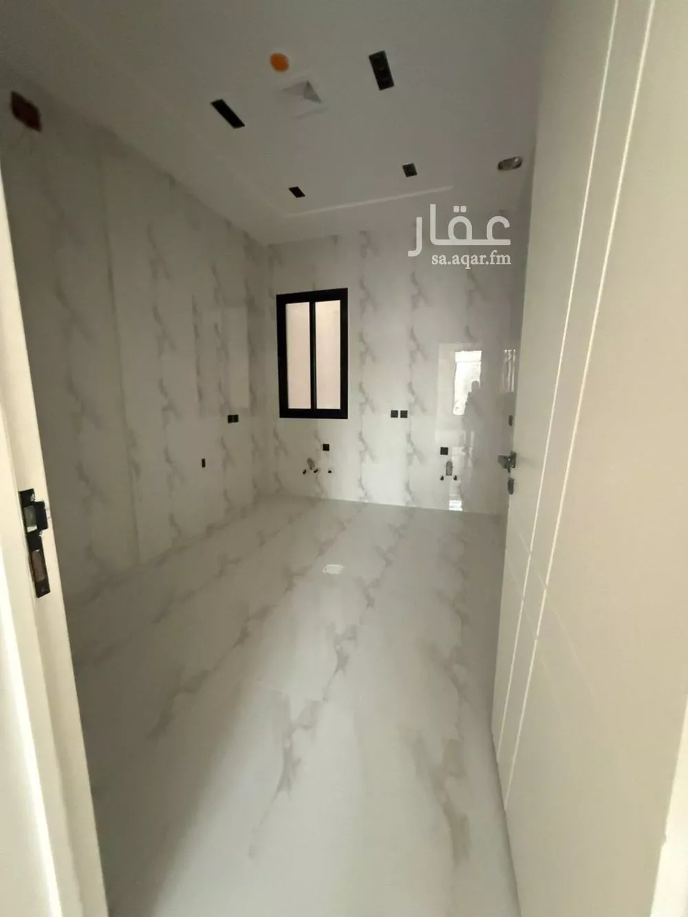 شقة 4 غرف في الزهرة 4