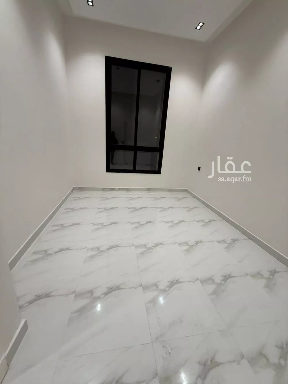 شقة 4 غرف في الزهرة 5