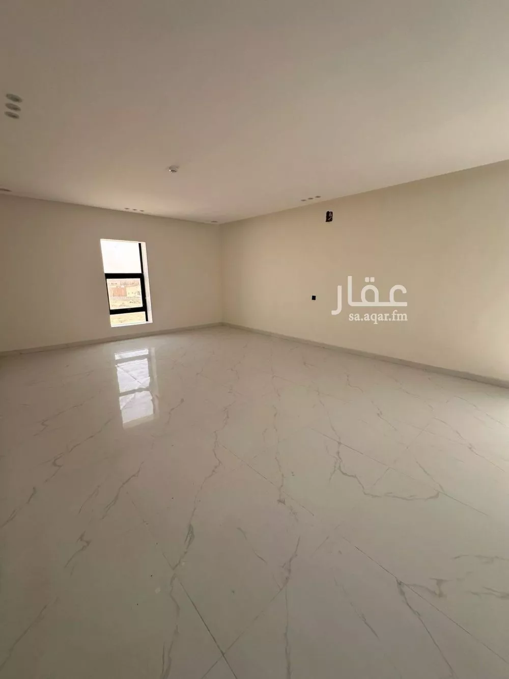 شقة 4 غرف في الحزم 5