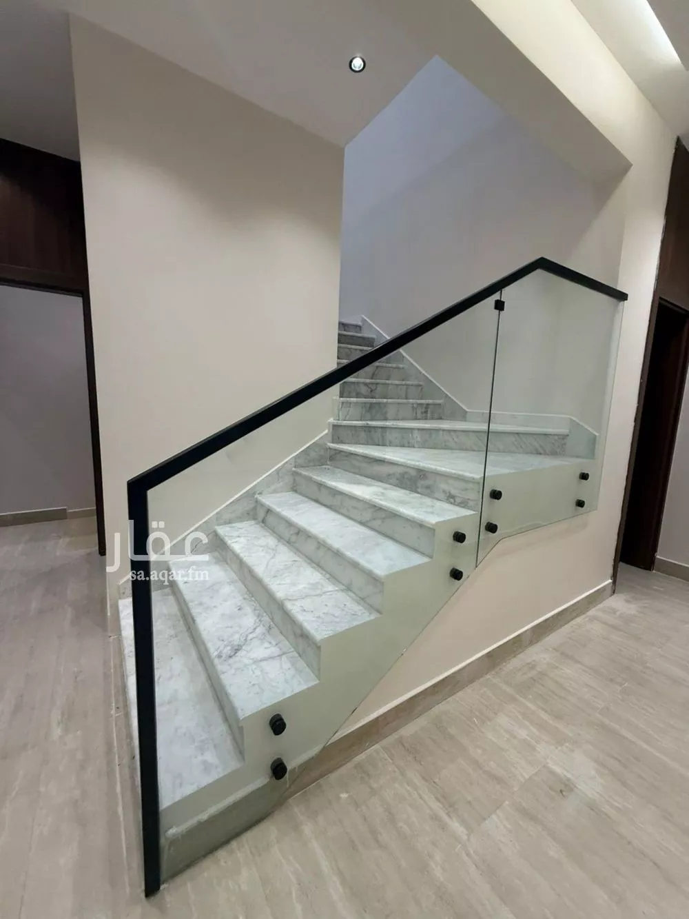 فيلا 5 غرف في بدر 1