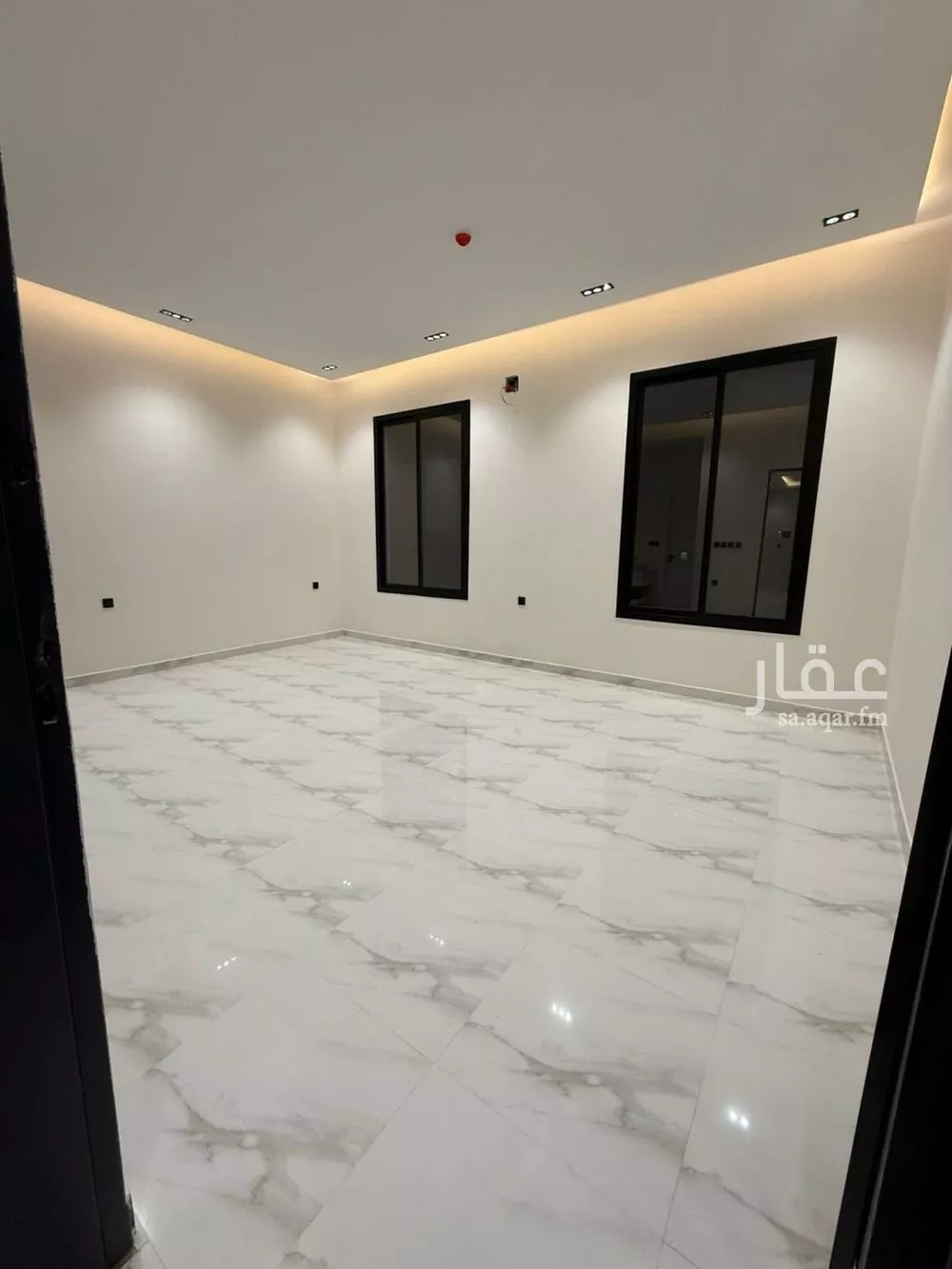 شقة 4 غرف في الزهرة 5