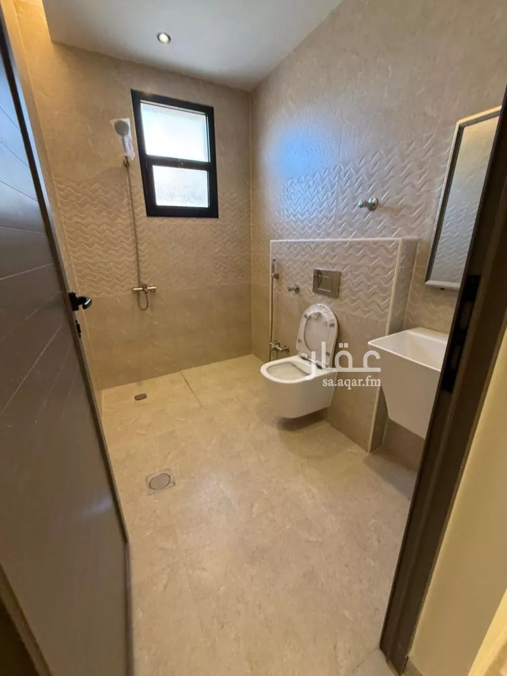 5 bedroom floor in Badr 7