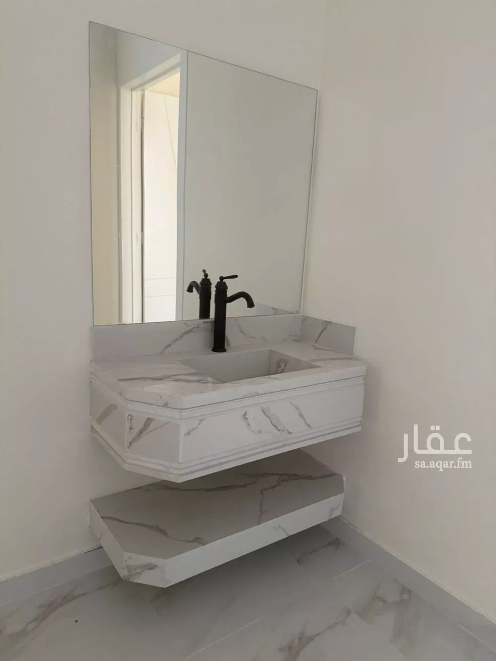 شقة 4 غرف في الزهرة 3