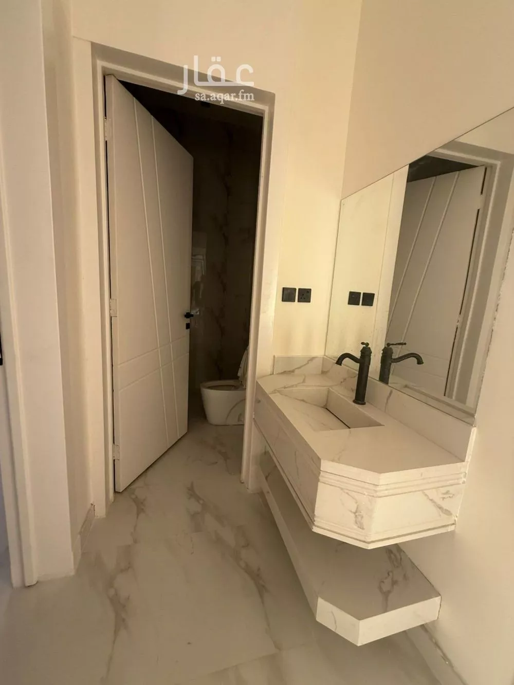 شقة 4 غرف في الزهرة 5