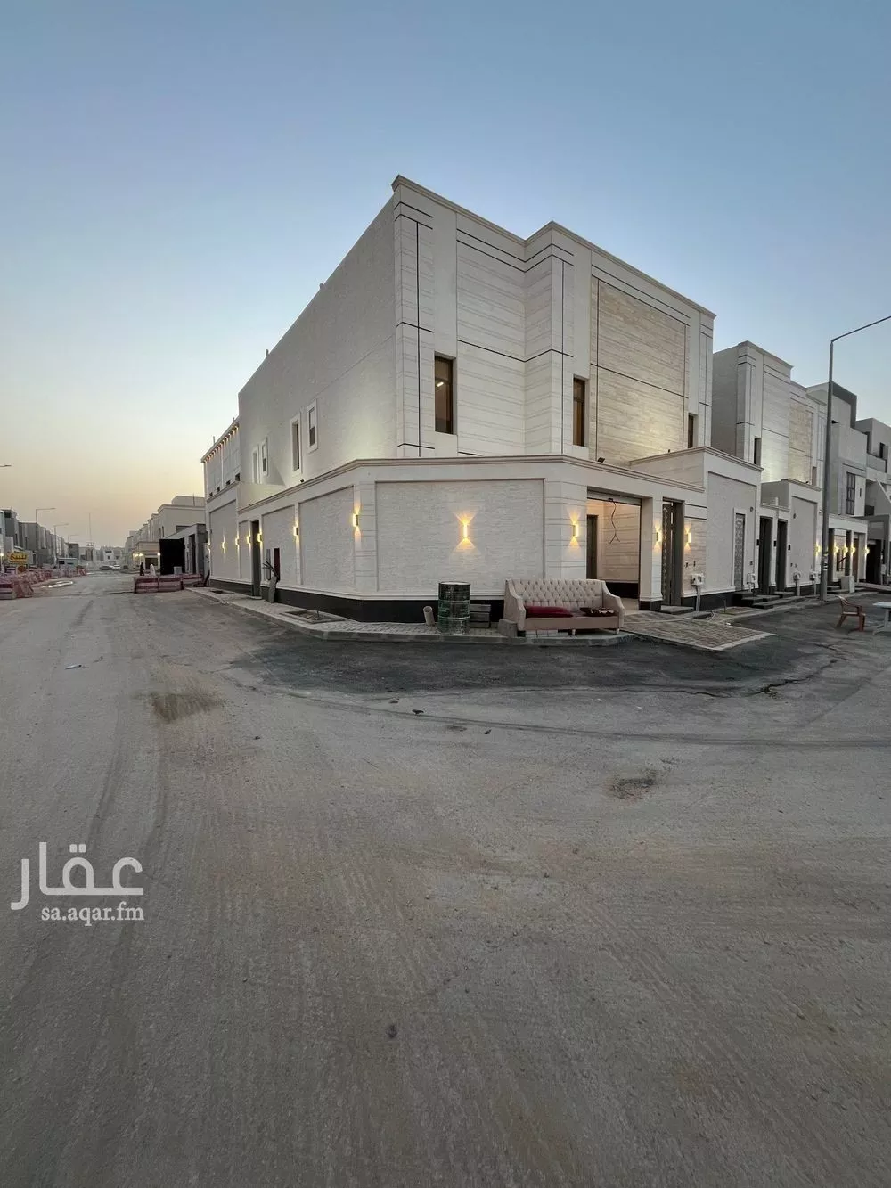 4 bedroom villa in Al Janadriyah 4