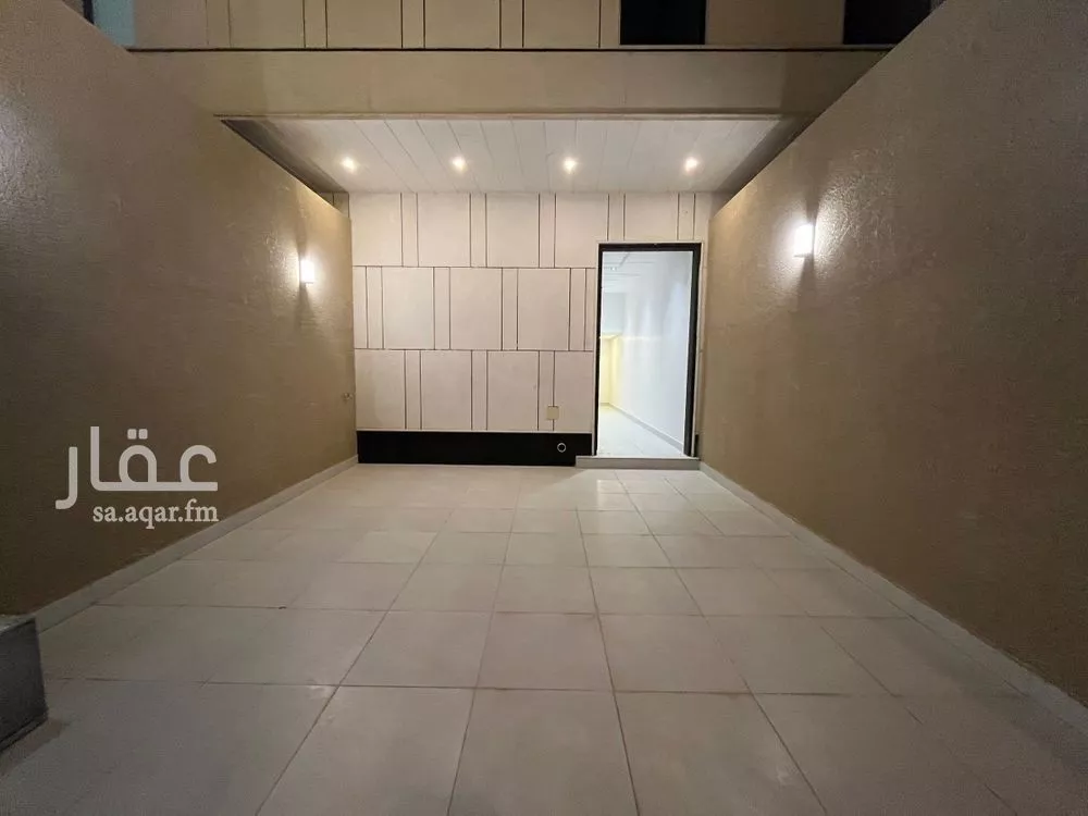 فيلا 4 غرف في الجنادرية 3