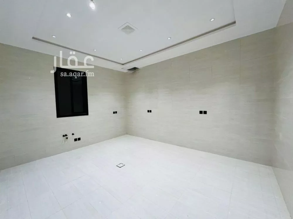 4 bedroom floor in Tuwaiq 2