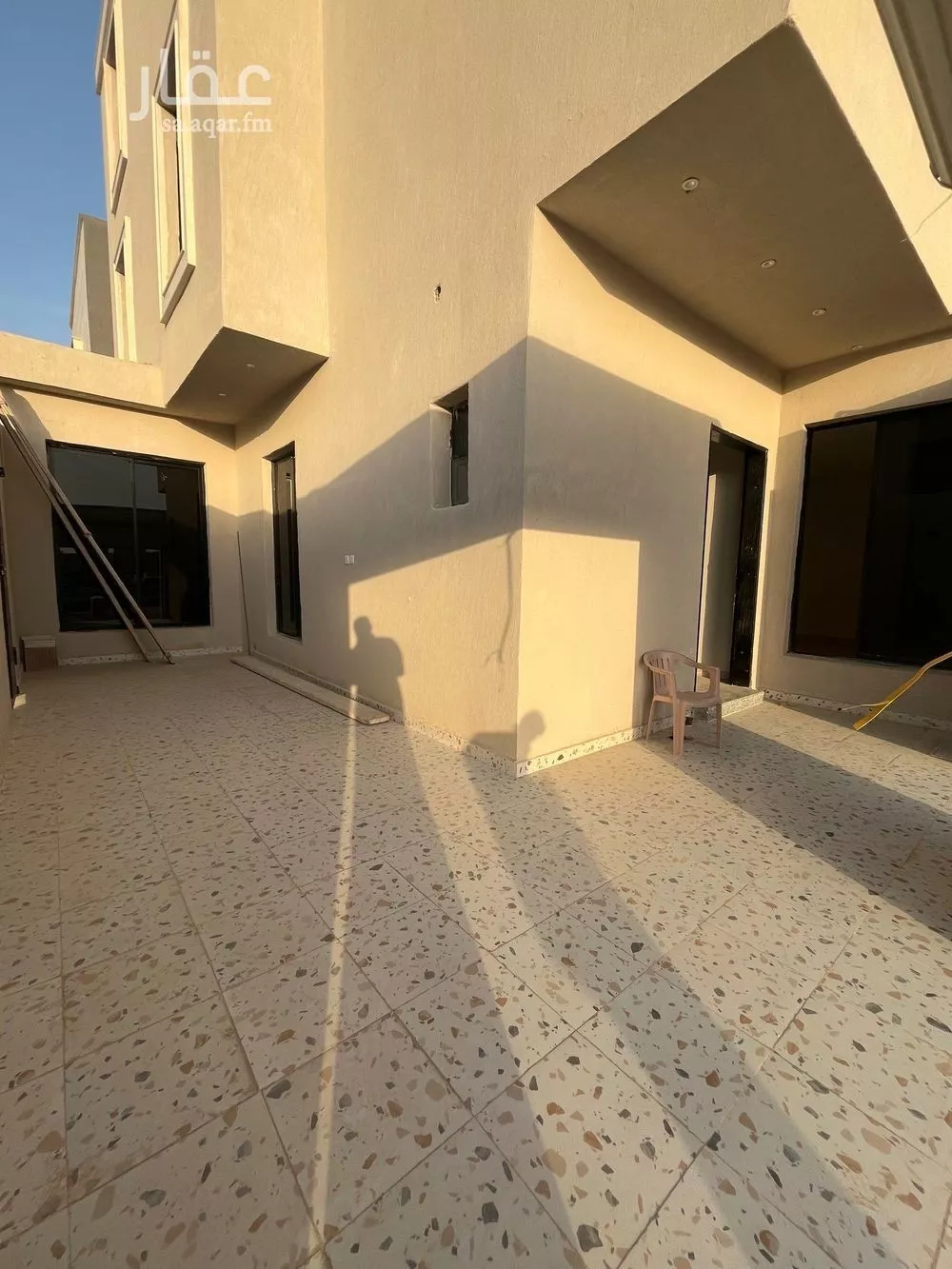 فيلا 5 غرف في الجنادرية 3