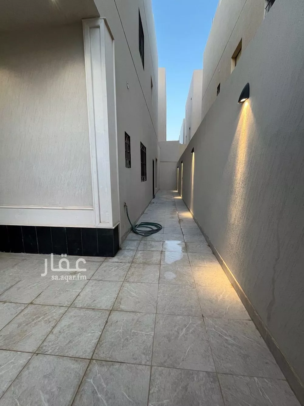 فيلا 5 غرف في الجنادرية 2