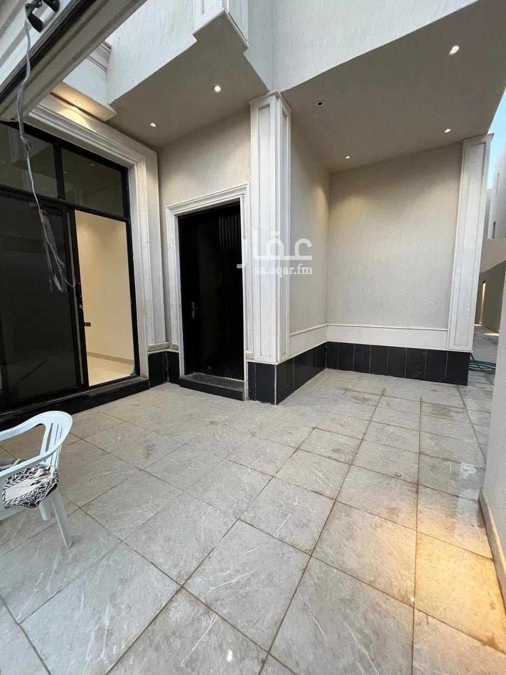 فيلا 5 غرف في الجنادرية 3