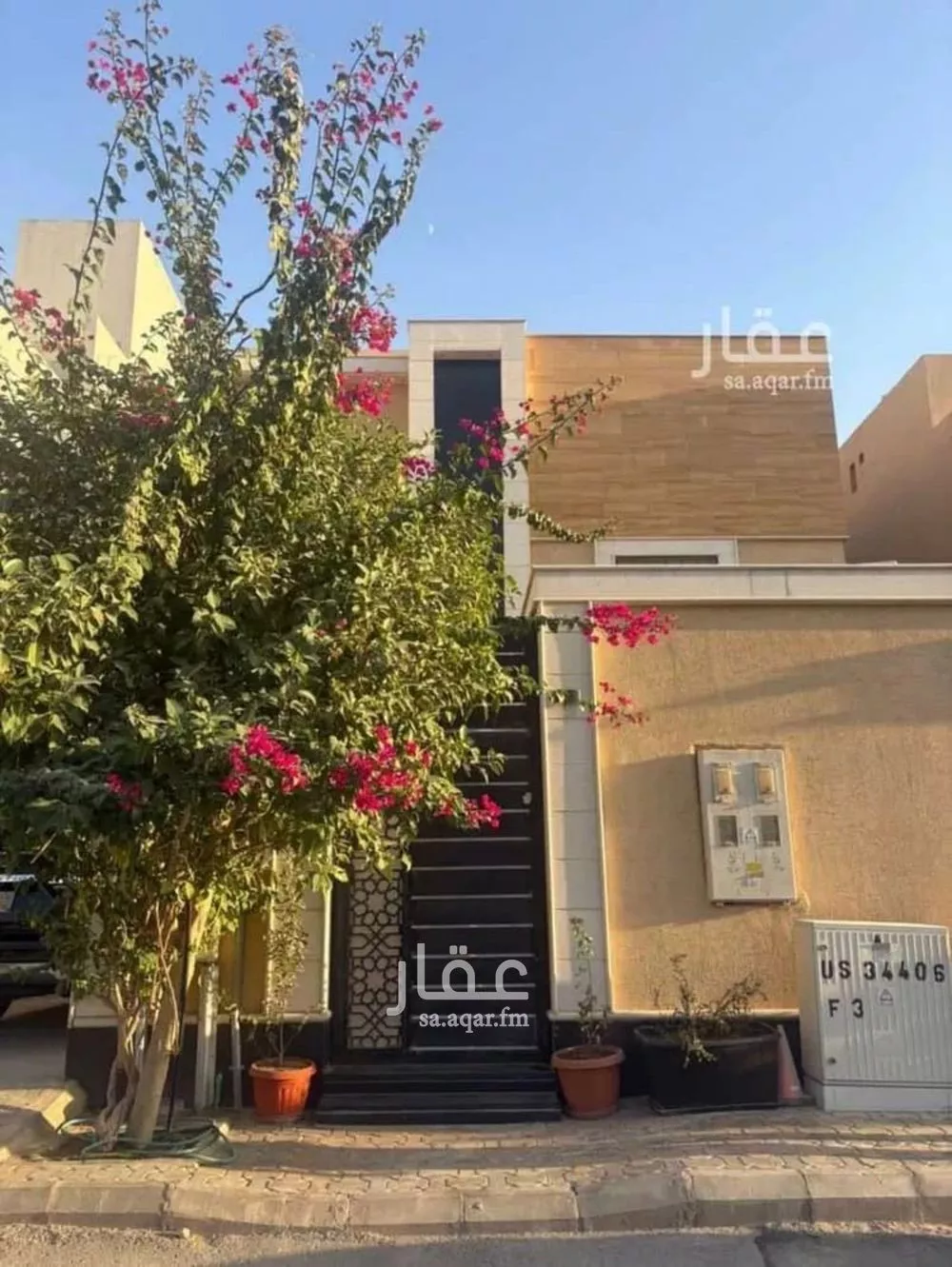 6 bedroom villa in Al Yasmin 1