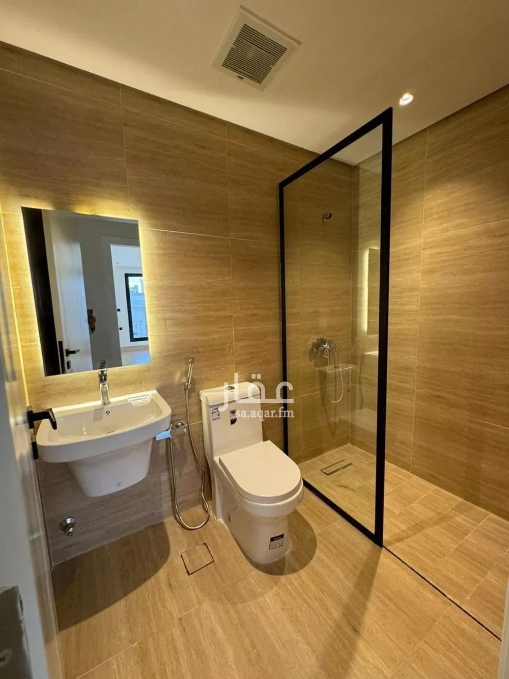 3 bedroom apartment in Al Ghadir 2