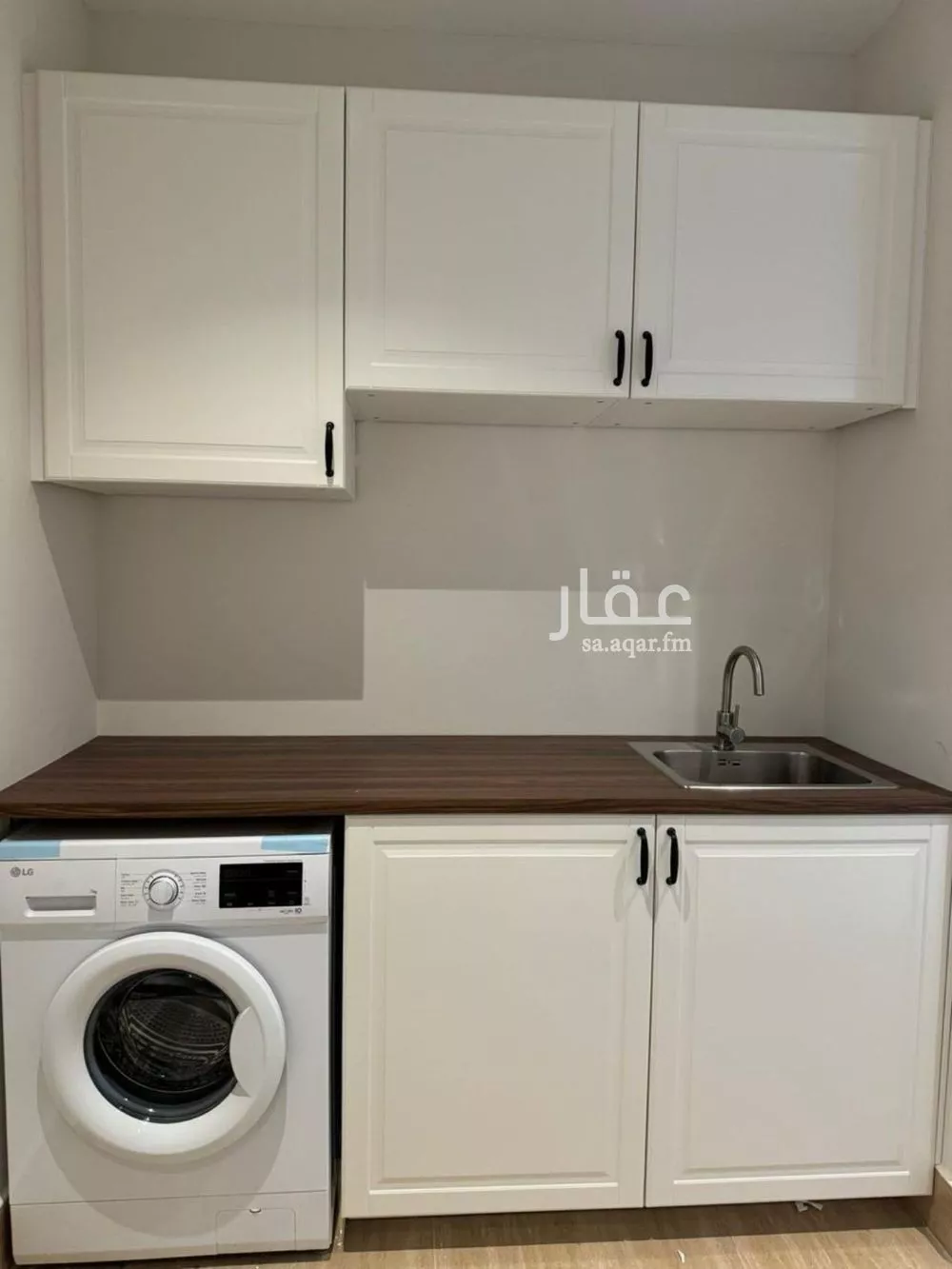 3 bedroom apartment in Al Ghadir 4