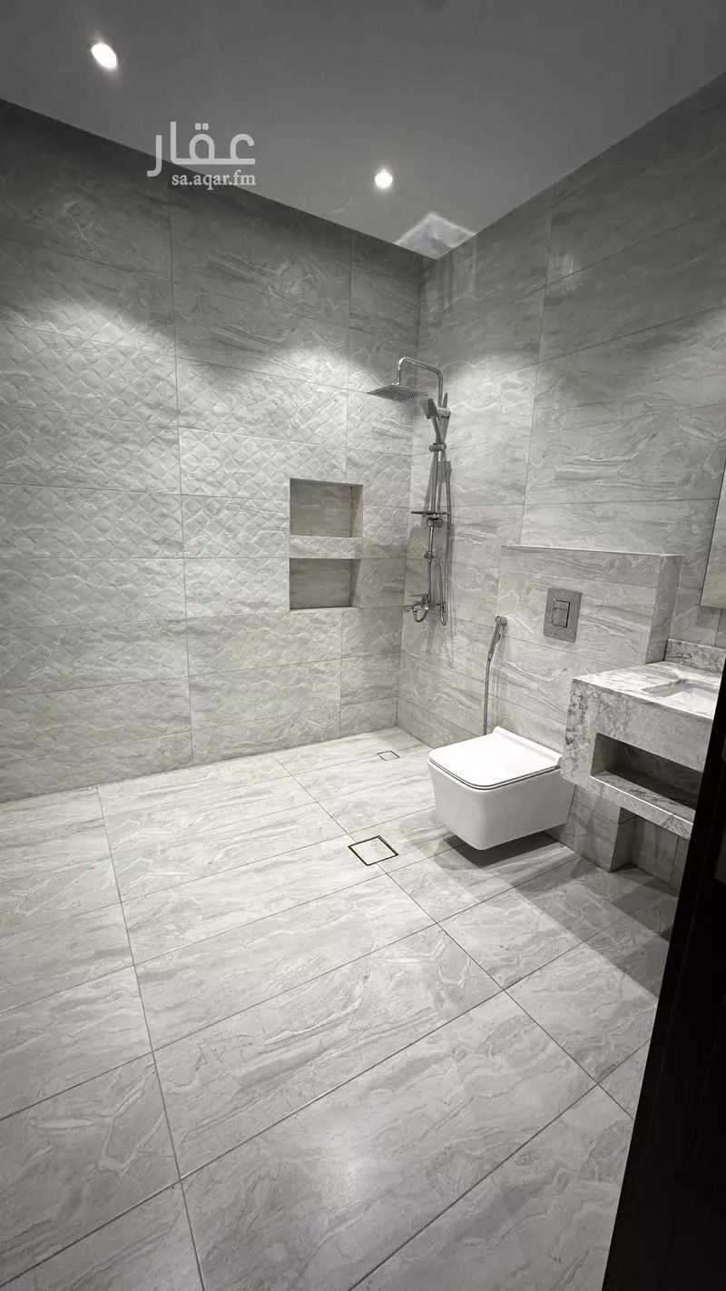 فيلا 6 غرف في الياقوت 5