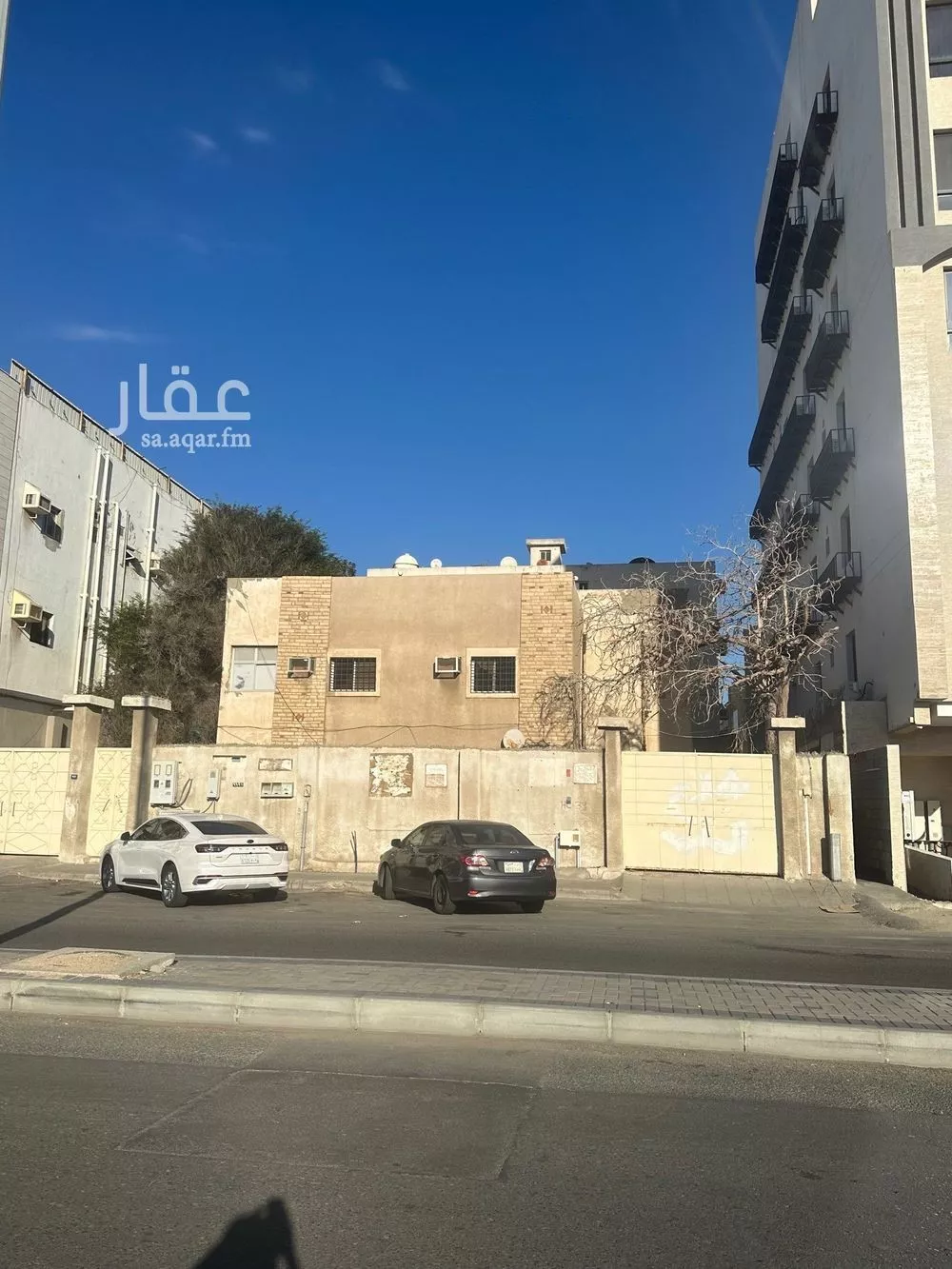 أرض 617 م² في البوادي 3