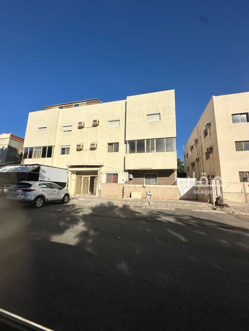 عقار 27 غرف في العزيزية، جدة 4