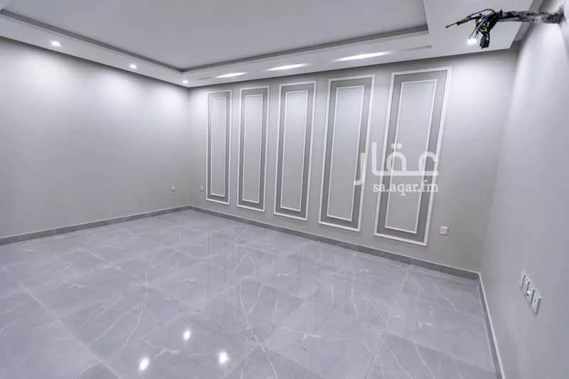 شقة 5 غرف في الملك فهد 2