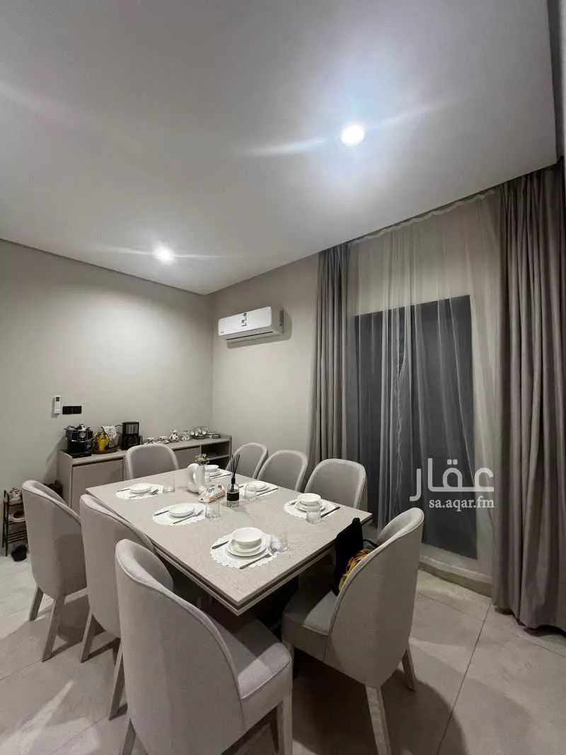 4 bedroom apartment in Al Qusur 3