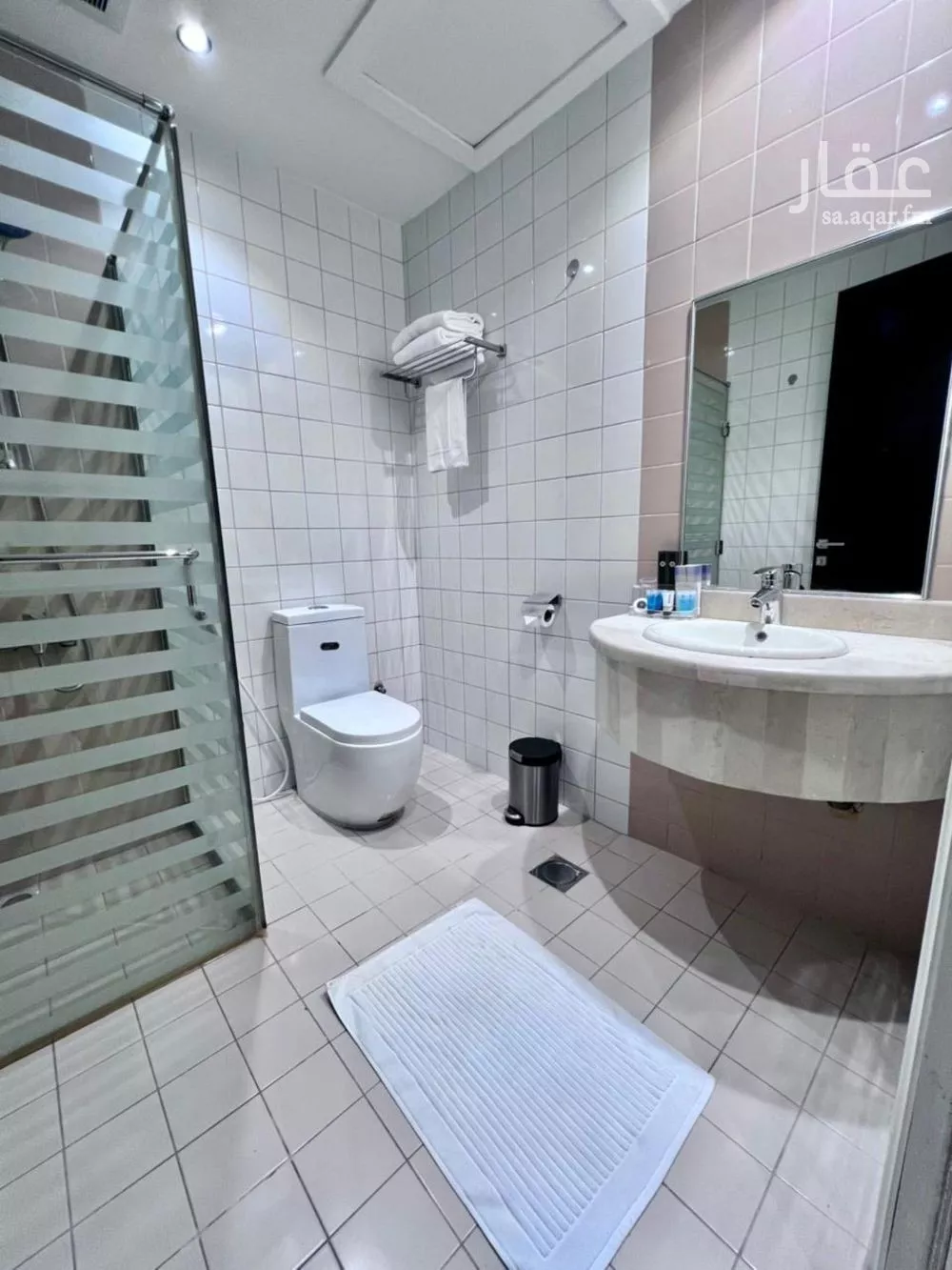 شقة 1 غرف في الملقا 2