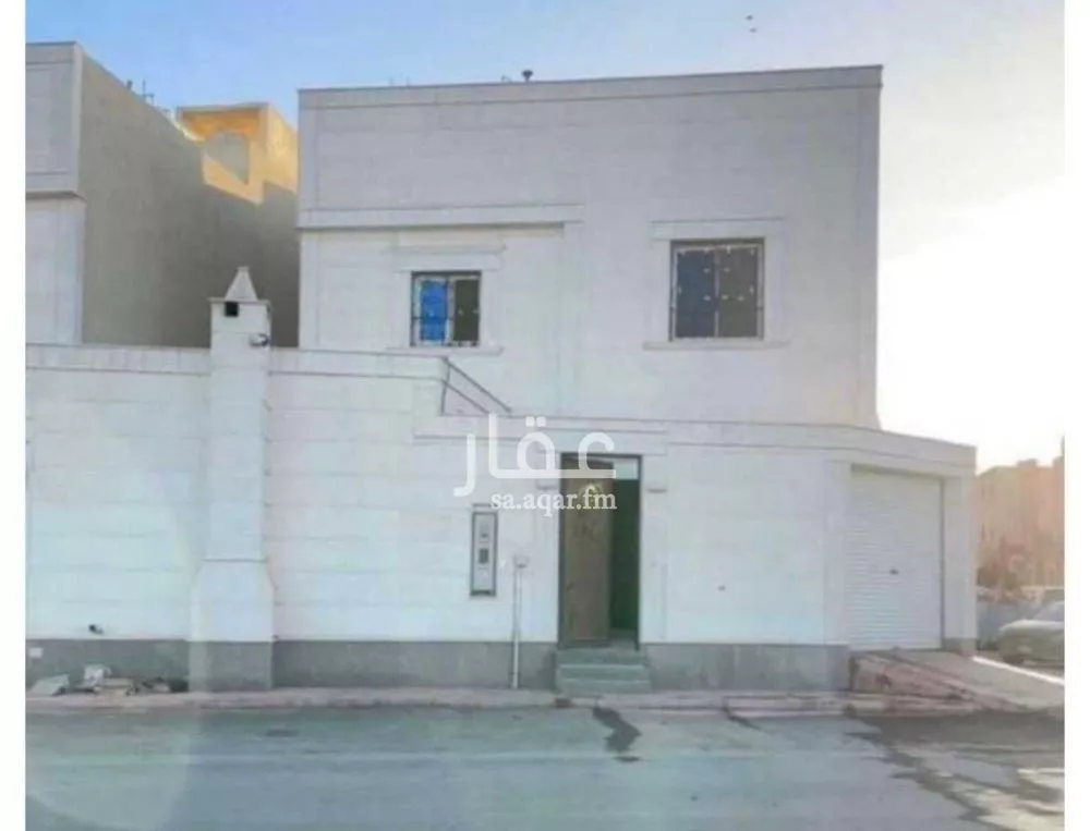 فيلا 6 غرف في الرمال